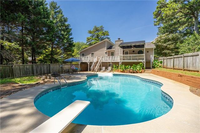 4754 Seaboard Court, Acworth, GA 30102