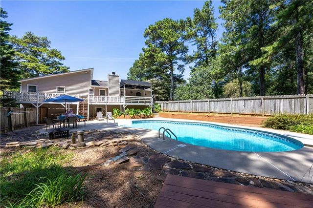 4754 Seaboard Court, Acworth, GA 30102