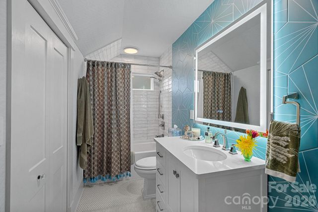 20931 Island Forest Drive, Cornelius, NC 28031