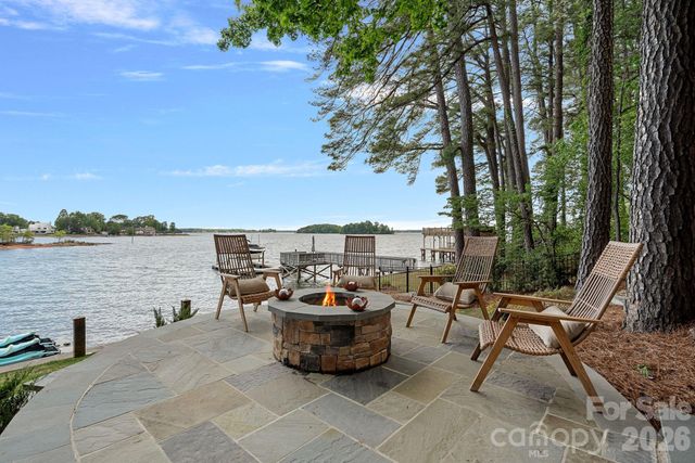 20931 Island Forest Drive, Cornelius, NC 28031