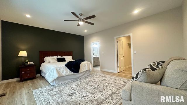 5031 CHESTNUT Street, Quincy, IL 62305