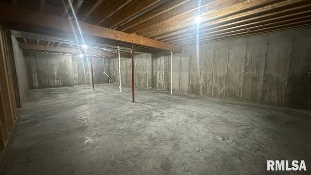 5031 CHESTNUT Street, Quincy, IL 62305