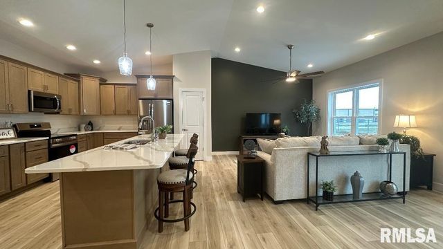 5031 CHESTNUT Street, Quincy, IL 62305