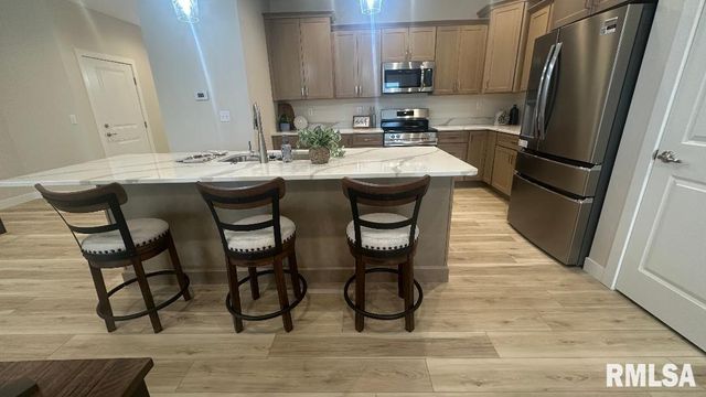 5031 CHESTNUT Street, Quincy, IL 62305