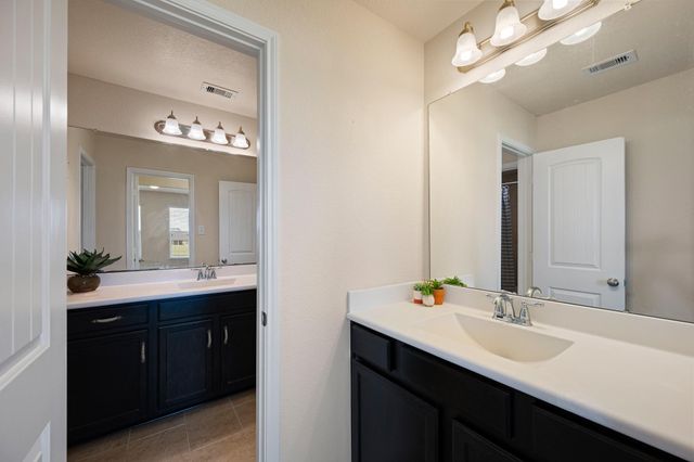 7411 Tejas Lakes Trail, Needville, TX 77461