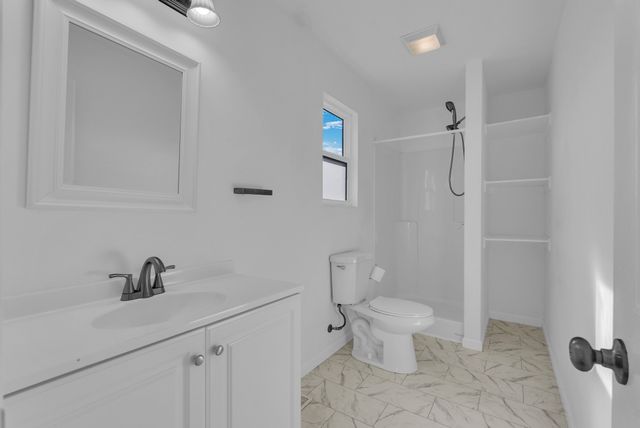 128 Fiddlers Dr, Smithville, TN 37166