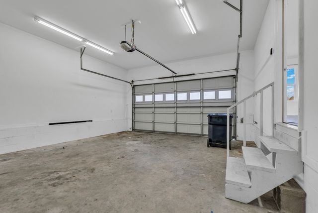 128 Fiddlers Dr, Smithville, TN 37166