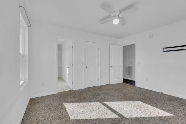 128 Fiddlers Dr, Smithville, TN 37166