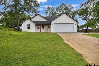 1002 E Main St, Whitehouse, TX 75791