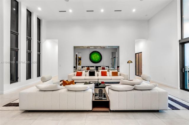 6175 SW 128th St, Pinecrest, FL 33156