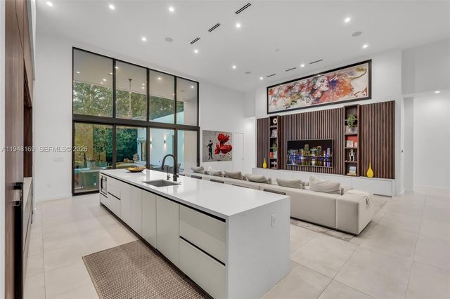 6175 SW 128th St, Pinecrest, FL 33156