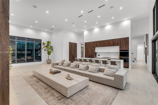 6175 SW 128th St, Pinecrest, FL 33156