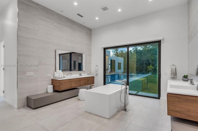 6175 SW 128th St, Pinecrest, FL 33156