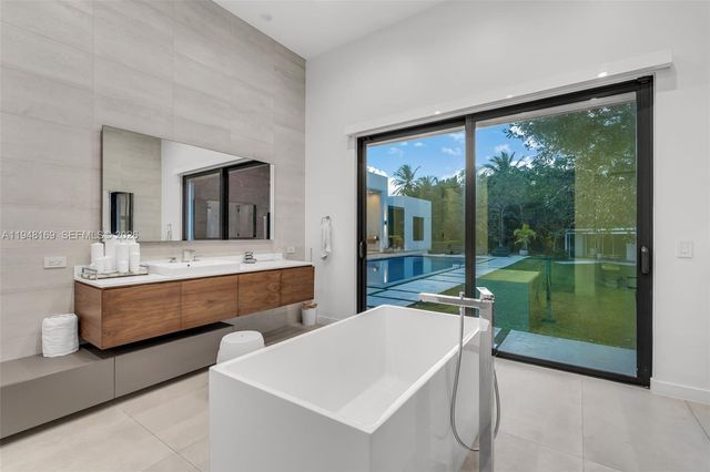 6175 SW 128th St, Pinecrest, FL 33156