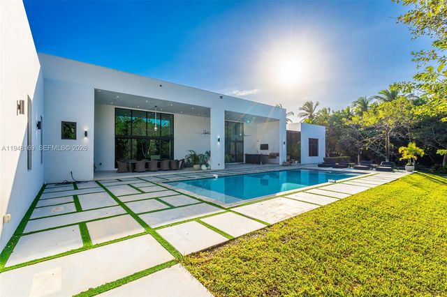 6175 SW 128th St, Pinecrest, FL 33156