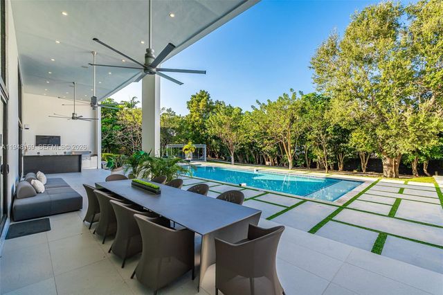 6175 SW 128th St, Pinecrest, FL 33156