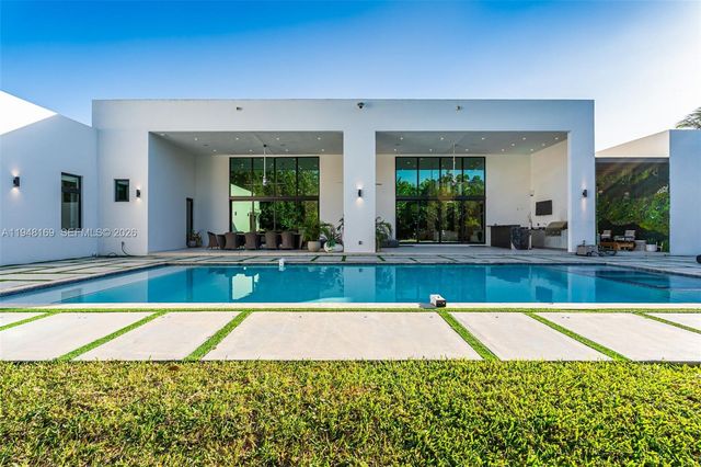 6175 SW 128th St, Pinecrest, FL 33156