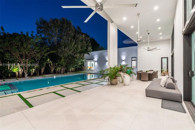 6175 SW 128th St, Pinecrest, FL 33156