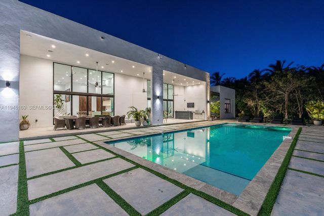 6175 SW 128th St, Pinecrest, FL 33156