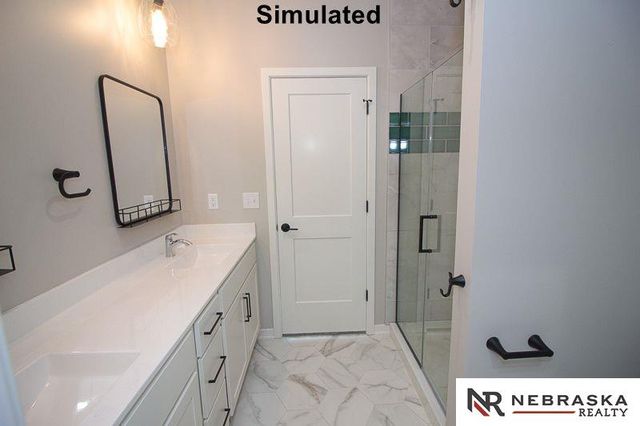 9400 Dalton Drive, Lincoln, NE 68516