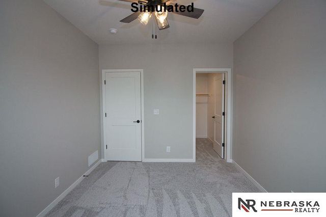 9400 Dalton Drive, Lincoln, NE 68516