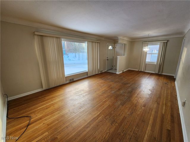 4385 Greenway Road, South Euclid, OH 44121