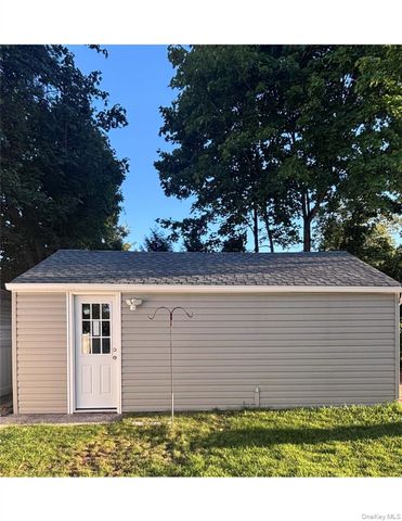 108 Dorset Avenue, Albertson, NY 11507