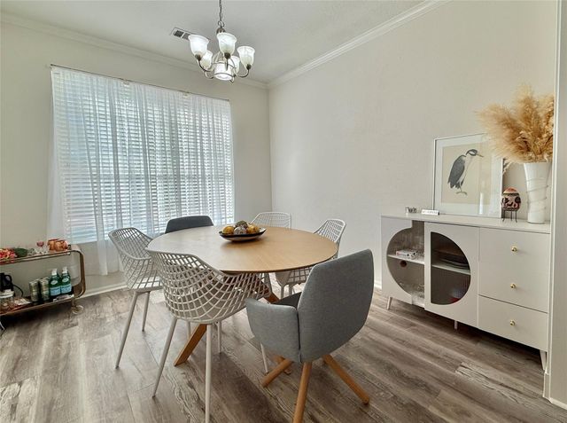 2 Twin Feather Place, The Woodlands, TX 77381