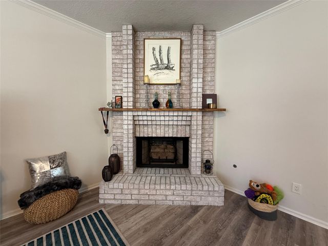 2 Twin Feather Place, The Woodlands, TX 77381