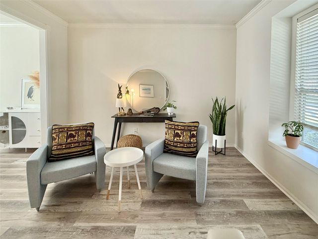 2 Twin Feather Place, The Woodlands, TX 77381