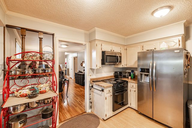 111 Paxton Dr, Hendersonville, TN 37075