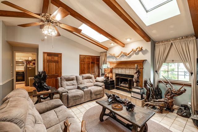 111 Paxton Dr, Hendersonville, TN 37075