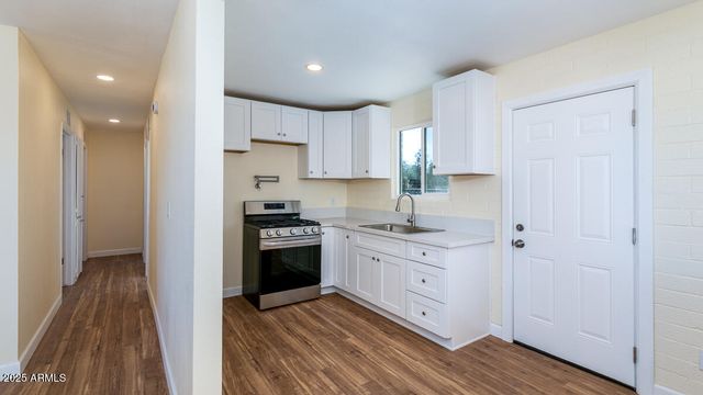 50644 N 1ST Street, Aguila, AZ 85320