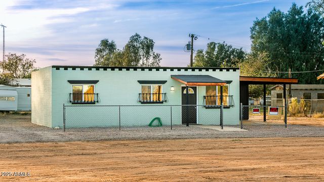 50644 N 1ST Street, Aguila, AZ 85320