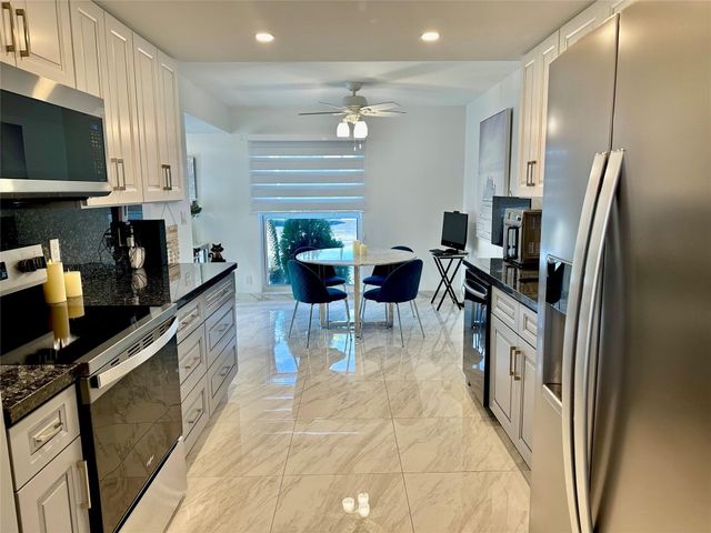 814 NE 25 64, Hallandale Beach, FL 33009