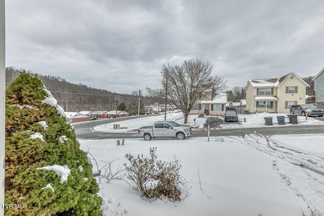 108 Boardwalk, Bristol, TN 37620