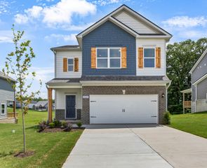 1425 English Oak Drive, Clarksville, TN 37043