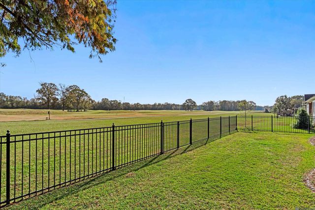 2990 Muirfield Dr, Zachary, LA 70791