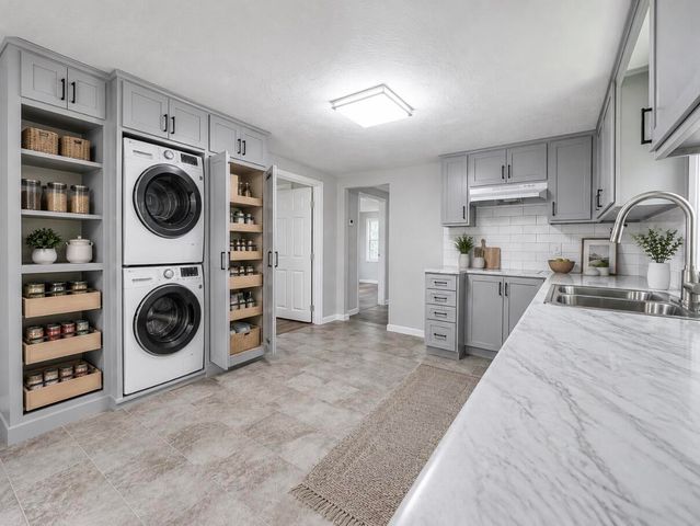 407 W Brown Street, Clever, MO 65631