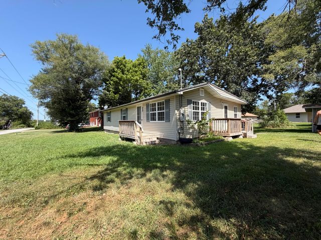 407 W Brown Street, Clever, MO 65631