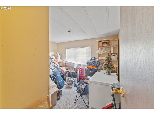 2409 IRELAND Rd, Winston, OR 97496