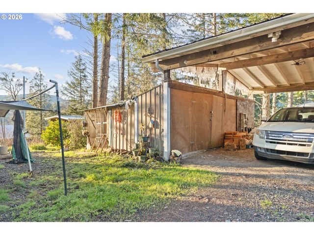 2409 IRELAND Rd, Winston, OR 97496