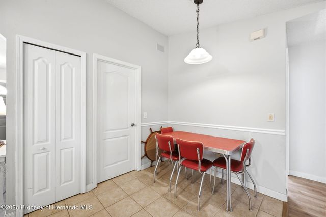 10260 Caracara Avenue, Weeki Wachee, FL 34613