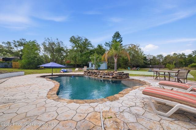 10260 Caracara Avenue, Weeki Wachee, FL 34613