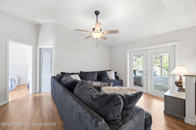 10260 Caracara Avenue, Weeki Wachee, FL 34613