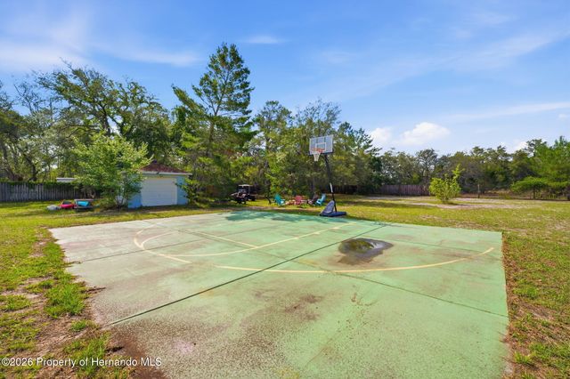 10260 Caracara Avenue, Weeki Wachee, FL 34613