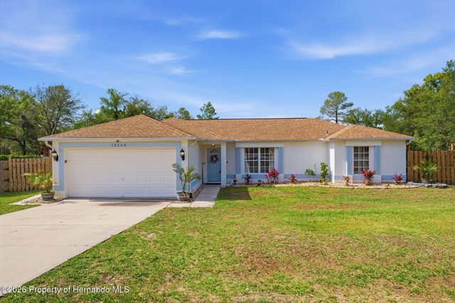 10260 Caracara Avenue, Weeki Wachee, FL 34613