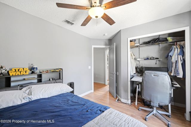 10260 Caracara Avenue, Weeki Wachee, FL 34613