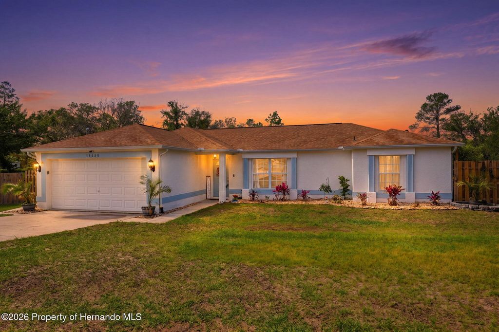 10260 Caracara Avenue, Weeki Wachee, FL 34613