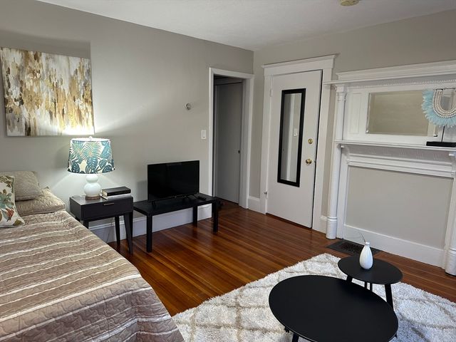 54 Bonair Street 1A, Somerville, MA 02145